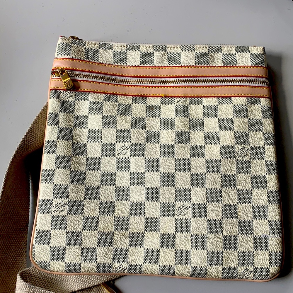 Louis Vuitton Crossbody Bag